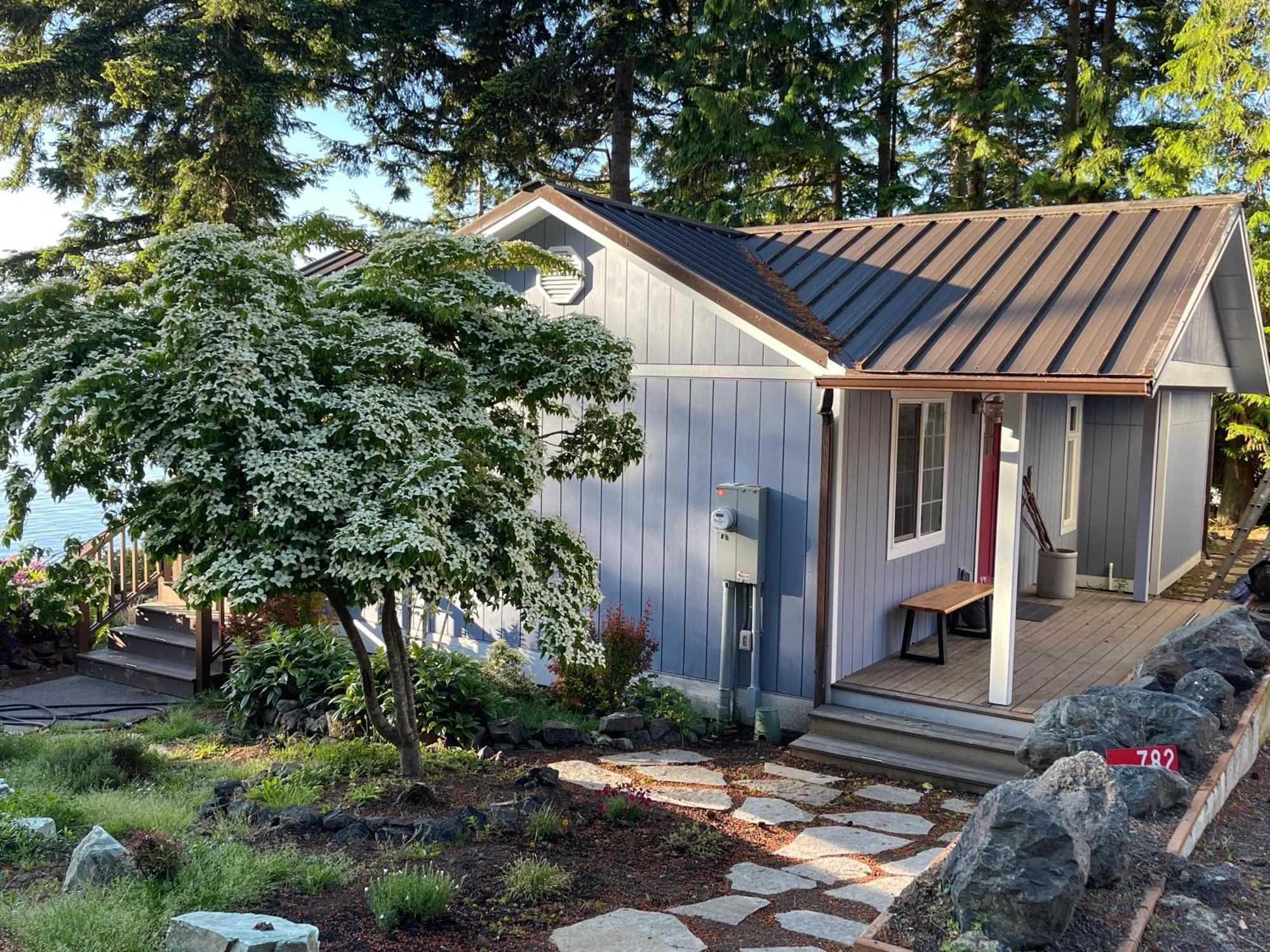 Puget Sound Chic Romantic Cottage With Private Beach Access & Gated Entry Port Ludlow Экстерьер фото